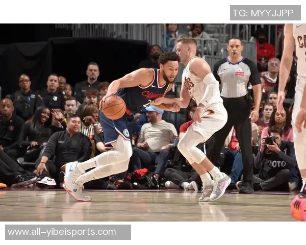 黄蜂三分火力全开却差51分爵士三分命中率低迷显疲态